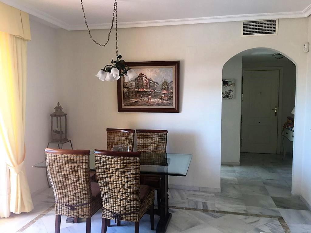 Apartment Piso A 10 Minutos Andando De Puerto Banus. Marbella