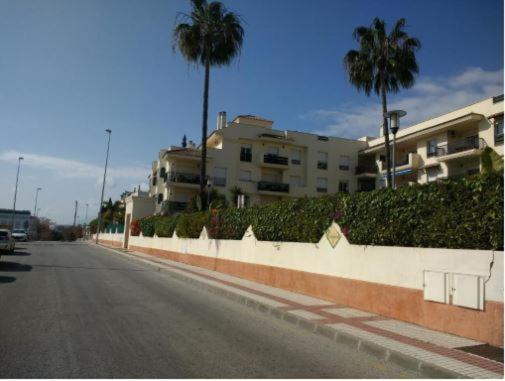 Piso A 10 Minutos Andando De Puerto Banus. Apartment